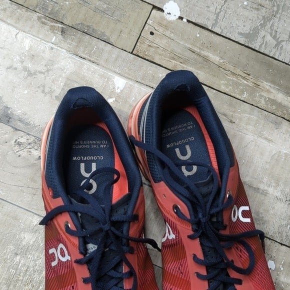 On cloud women's crimson navy running shoes - Picture 5 of 6